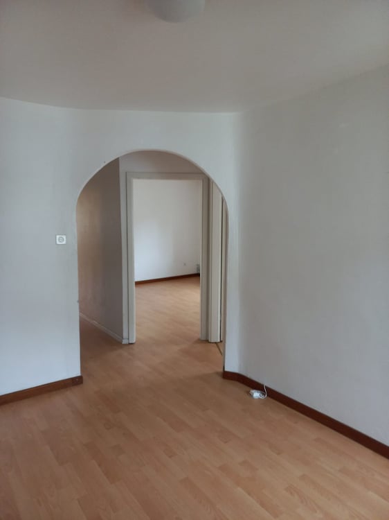 Appartement près de la gare, 2ème étage, côté jardin, libre de suite 4