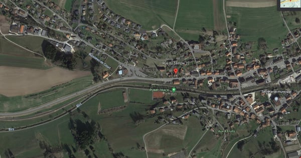 Appartement partiellement rénové, 1er étage, libre de suite 13