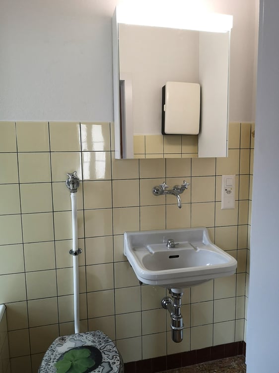 Appartement partiellement rénové, 1er étage, libre de suite 11