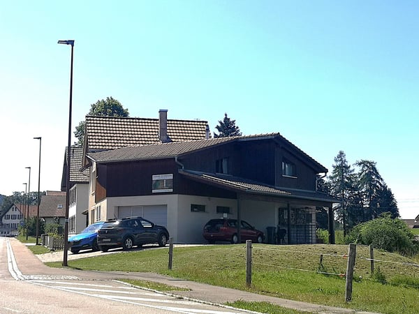 Grande maison familiale de 8,5 pièces à Lajoux, possibilité gestion chambres d'hôtes 5