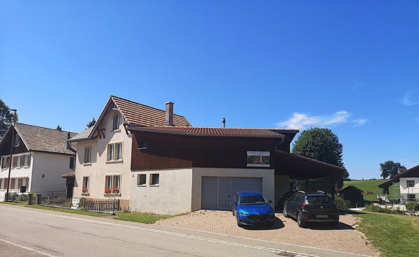Grande maison familiale de 8,5 pièces à Lajoux, possibilité gestion chambres d'hôtes 4