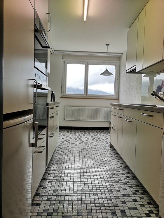 A vendre à Delémont : appartement 3.5 pièces, avec garage privé, vue sur la ville 10