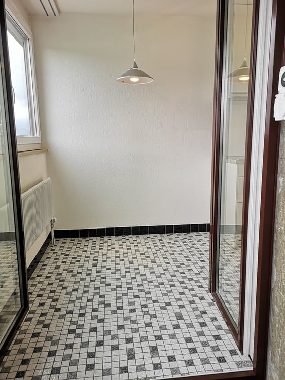A vendre à Delémont : appartement 3.5 pièces, avec garage privé, vue sur la ville 12