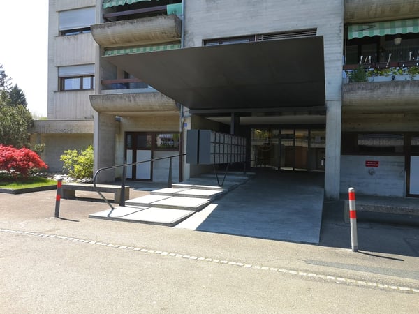A vendre à Delémont : appartement 3.5 pièces, avec garage privé, vue sur la ville 7
