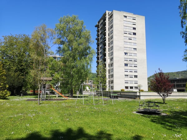A vendre à Delémont : appartement 3.5 pièces, avec garage privé, vue sur la ville 3