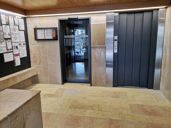 A vendre à Delémont : appartement 3.5 pièces, avec garage privé, vue sur la ville 8