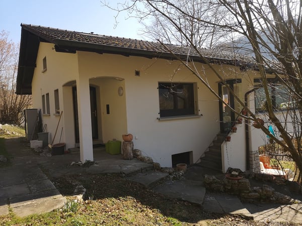 Baisse de prix : maison rénovée avec grand terrain, véranda, 2 terrasses, 2 garages 9