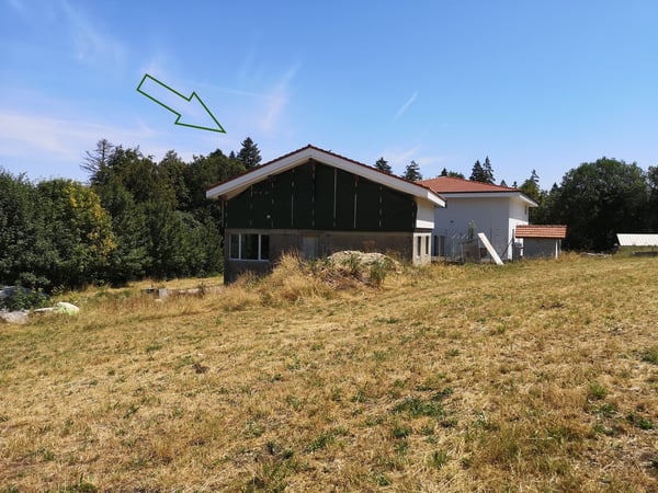 Haus mit 4.5 Zimmern + Galerie in der Peripherie von Saignelégier, wird komplett renoviert verkauft 4