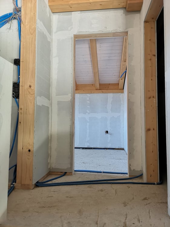 Haus mit 4.5 Zimmern + Galerie in der Peripherie von Saignelégier, wird komplett renoviert verkauft 27