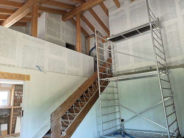 Haus mit 4.5 Zimmern + Galerie in der Peripherie von Saignelégier, wird komplett renoviert verkauft 24