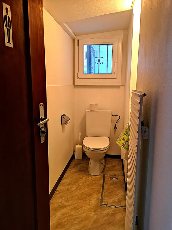 Schöne individuelle Villa mit 7 Zimmern in der Montagne de Moutier (1130m) 32