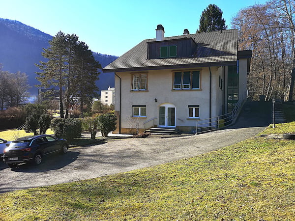 A vendre à Moutier appartement avec terrasse, rénové complètement en 2024 3