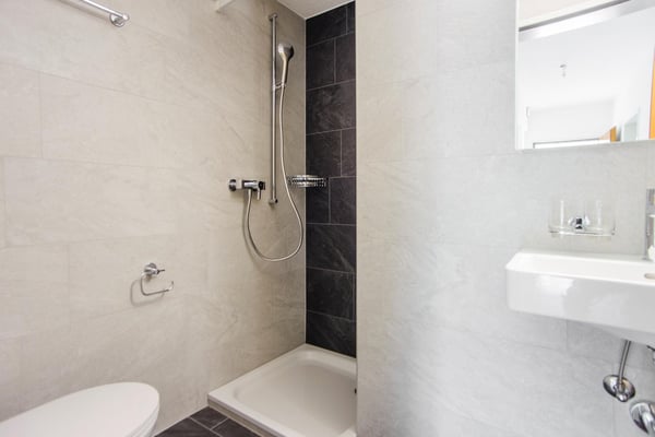 A vendre à Moutier appartement avec terrasse, rénové complètement en 2024 12