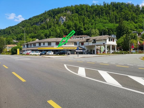 A louer local commercial de 200m2 avec vitrine sur l'axe Delémont-Bâle 10