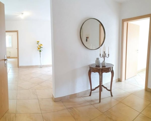 Spacieux appartement de 5.5 pièces à vendre à Soyhières avec grand balcon de 35m2 14
