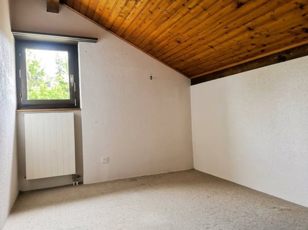 Jolie maison dans quartier résidentiel, avec garage + carport + place de parc, libre de suite. 27