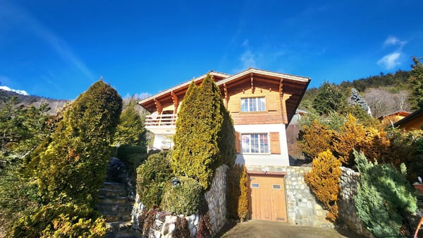 Valais central, magnifique chalet avec vue paradisiaque, situation de premier ordre, tranquillité 10