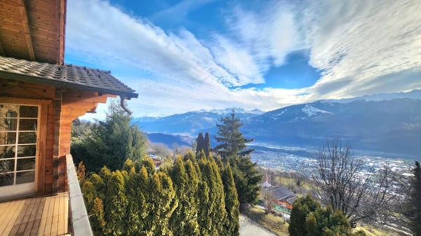 Valais central, magnifique chalet avec vue paradisiaque, situation de premier ordre, tranquillité 9