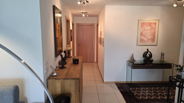 Spacieux appartement avec terrasse de 4.5 pièces à Grimisuat – Vue et calme assurés 5