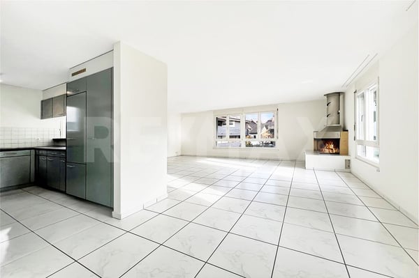 Charmante 1 -Zimmer-Wohnung mit viel Lichteinfall und Balkon 6