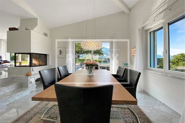 Exklusives Wohnjuwel über dem See mit herrlicher Aussicht 2