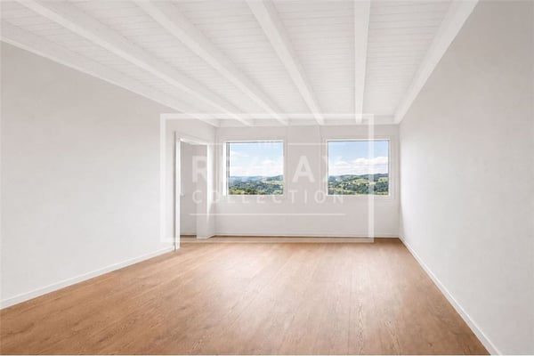 Charmante neu renovierte Dachwohnung mit Cheminée, 2 Balkonen und atemberaubender Seesicht 5