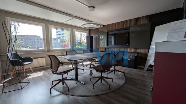 Mont-sur-Lausanne - Beau bureau de 486m2 avec quai de déchargement 2