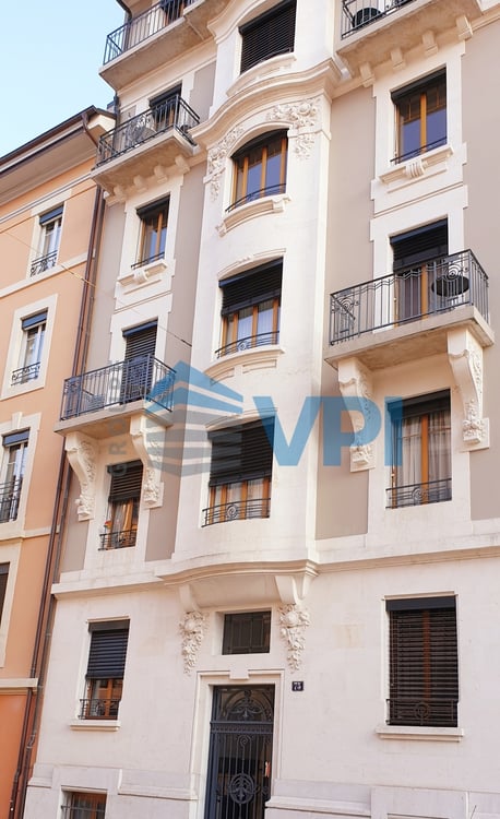 Eaux-Vives - Charmant appartement traversant de 1 pièces 8