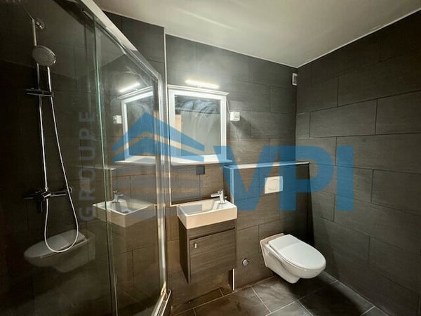 Lausanne - Studio rénové au 3ème étage 6