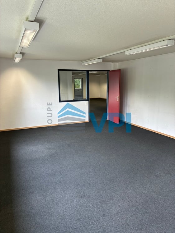 Bureau lumineux de 169 m² à louer au Petit-Flon - Mont-sur-Lausanne 3