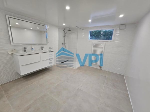 Villa de 8 pièces à louer à Chêne-Bourg 9