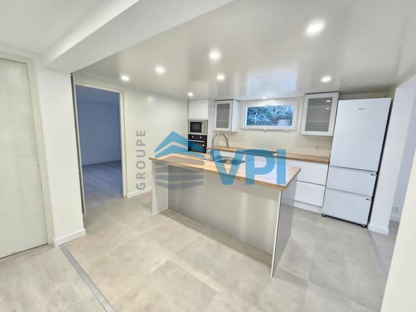 Villa de 8 pièces à louer à Chêne-Bourg 8