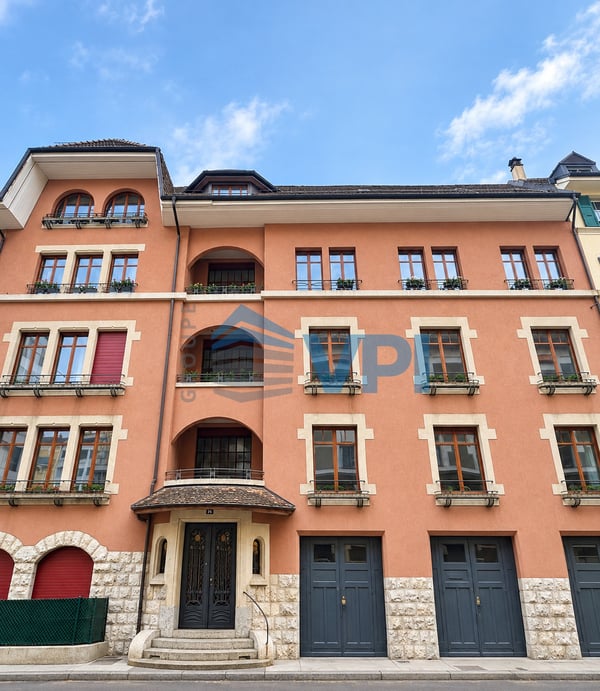 Appartement de 7 pièces à Plainpalais 1