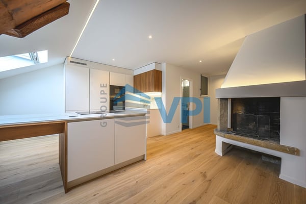 VEVEY - MAGNIFIQUE 2.5 PIÈCES RENOVÉ DANS LES COMBLES 5