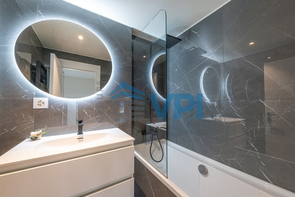 Duplex en attique magnifiquement rénové 5
