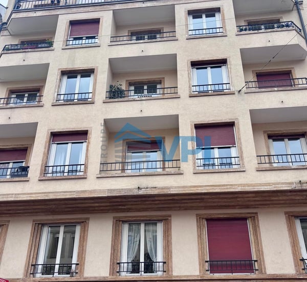 Pour investisseur 3 pièces à deux pas des HUG 1