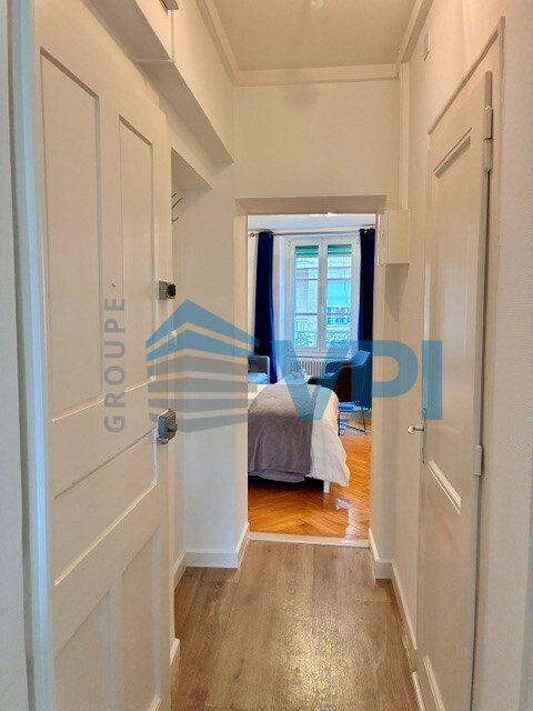 Appartement de 2 pièces meublé proche du lac 4