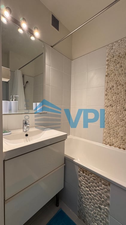 Appartement de 2 pièces meublé proche du lac 9