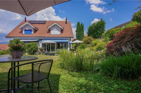 Gepflegtes 1-Zimmer-Einfamilienhaus mit schönem Garten 1