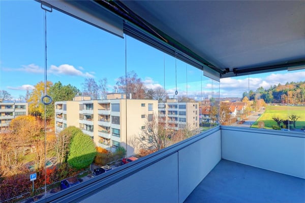 1-Zimmer-Eigentumswohnung im 3. Obergeschoss mit Lift und verglastem Eckbalkon 13