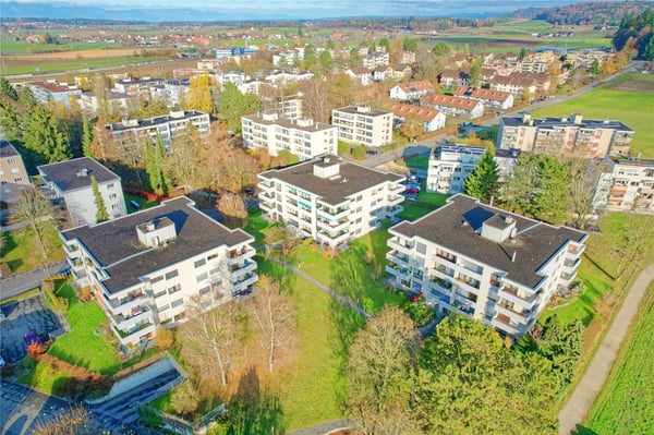 1-Zimmer-Eigentumswohnung im 3. Obergeschoss mit Lift und verglastem Eckbalkon 4