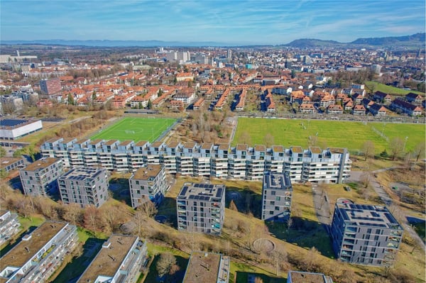 Moderne 2½-Zimmerwohnung mit 82 m² und zwei Balkone 11