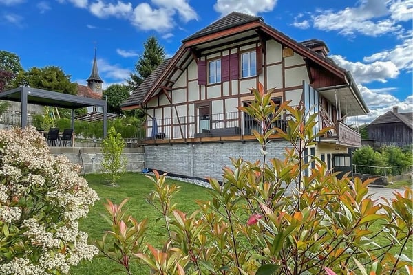 Ein Bijou von einem Haus - frisch saniert und bezugsbereit 2