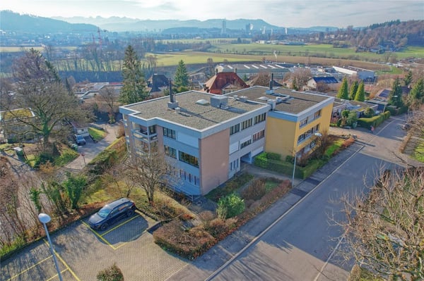 Stilvolle 4½-Zimmerwohnung mit beheiztem Bastelraum an beliebter Lage in Bolligen 5