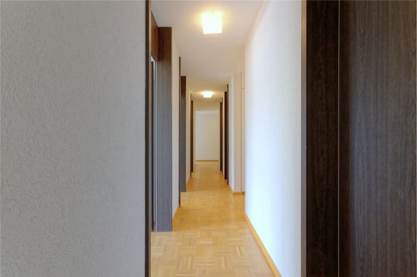 5-Zimmer-Terrassenhaus mit grosszügiger Terrasse und Potenzial 13