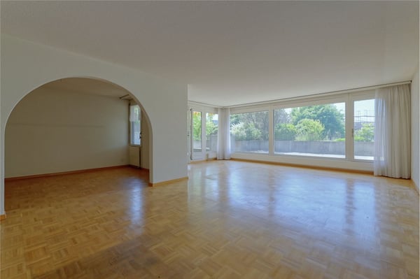 5-Zimmer-Terrassenhaus mit grosszügiger Terrasse und Potenzial 3