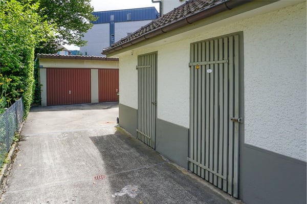 Vielseitiges Dreiparteienhaus mit Garten und attraktiven Nutzungsmöglichkeiten 13