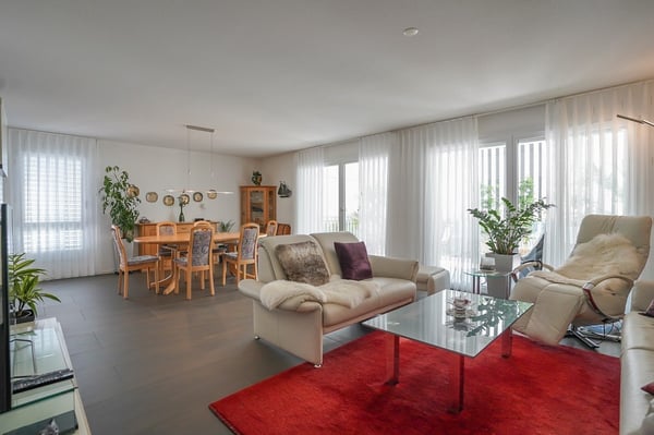 Grosszügige 4½-Zimmer-Wohnung mit 3 Balkonen 5