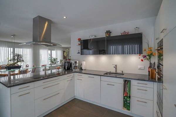 Grosszügige 4½-Zimmer-Wohnung mit 3 Balkonen 4