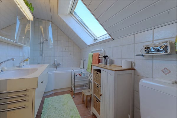Grosszügiges 7½-Zimmer Einfamilienhaus mit idyllischem Garten 13